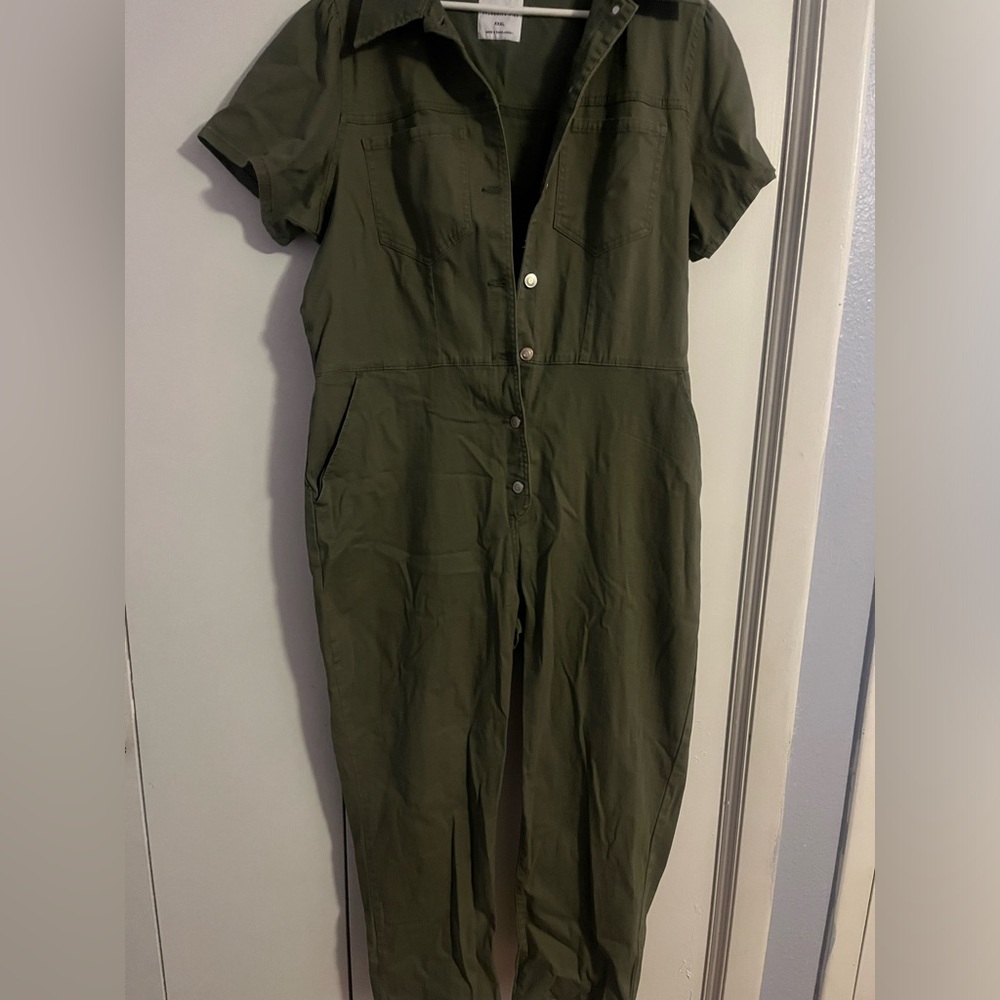 Jumpsuit NWT size XXXL